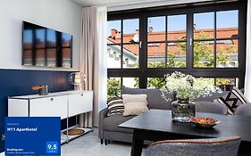 H11 Apart Hotel